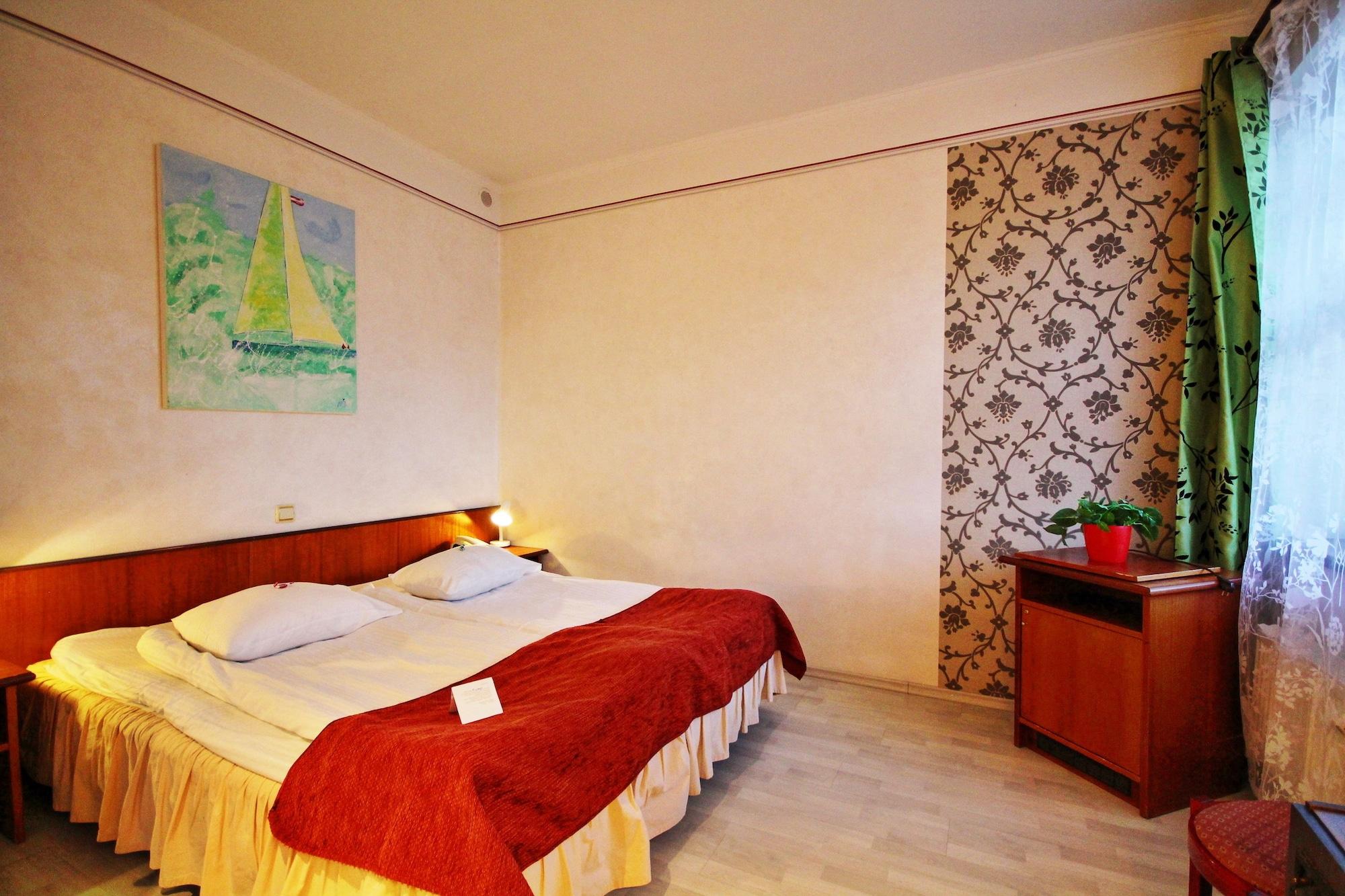 Nb With Free Parking Hotell Riga
