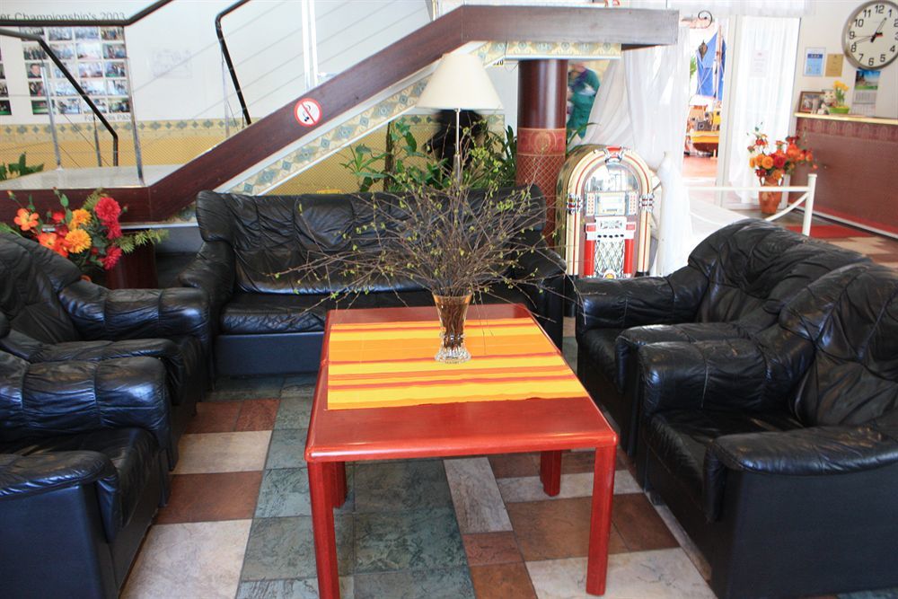 Nb With Free Parking Hotell Riga